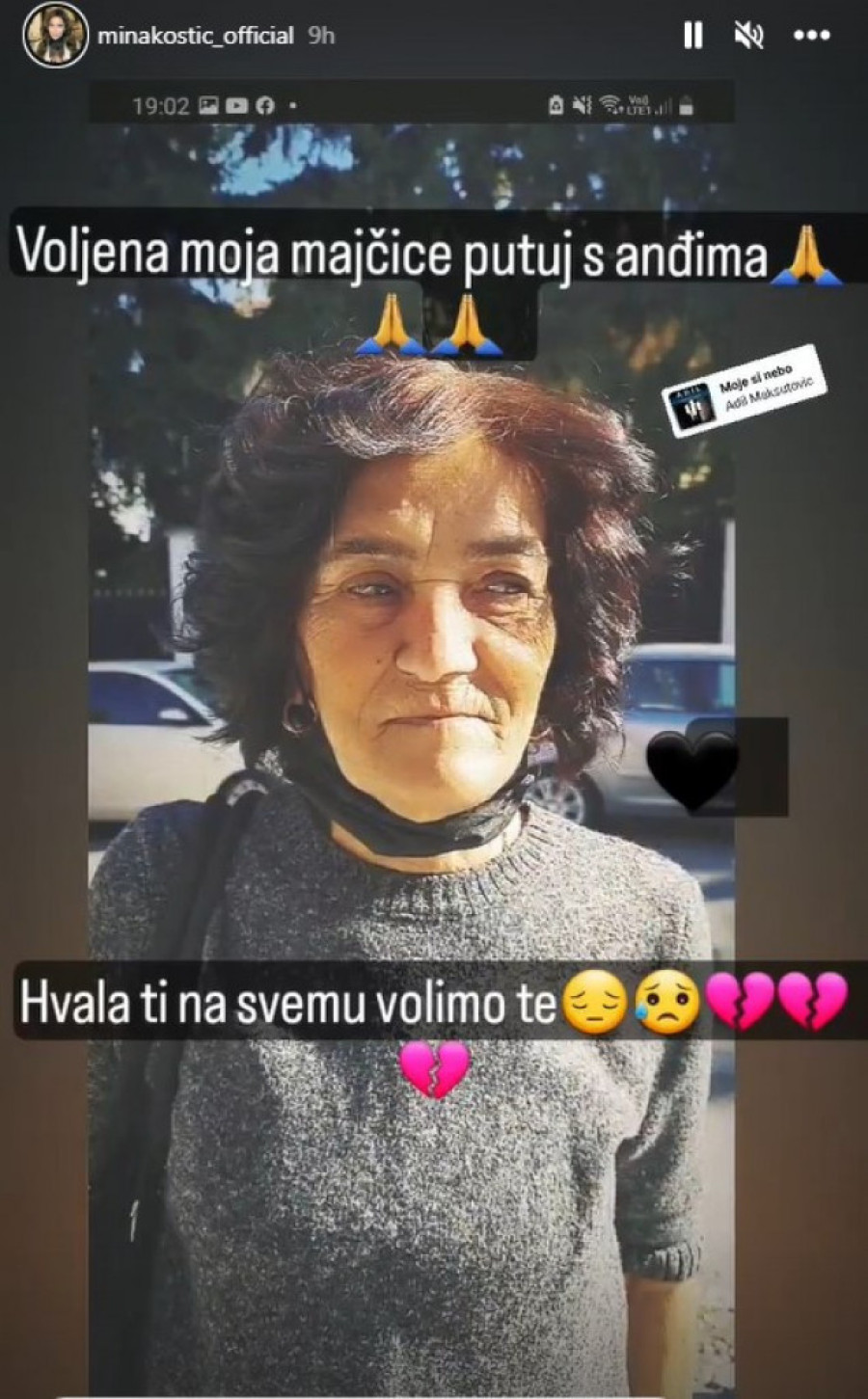 Tuga u porodici Mine Kostić prvog dana 2023: Pevačica skrhana bolom, ostala bez najvažnije osobe u životu (FOTO)