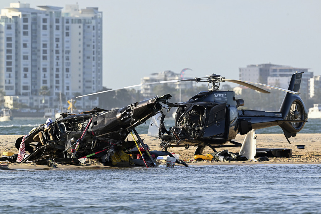 Tragedija u Australiji: U sudaru dva helikoptera poginule četiri osobe, tri teško povređene! (FOTO)