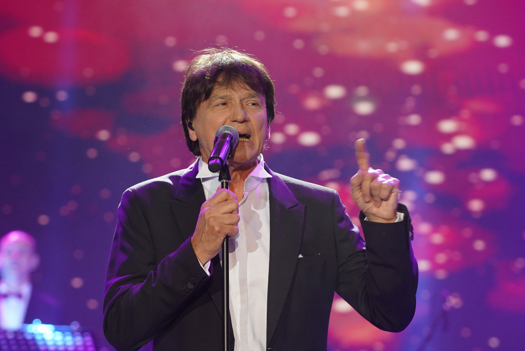 Mnogi su oni koji su sumnjali da je ovaj pevač Čolin sin: Evo kako sad izgleda! (FOTO)