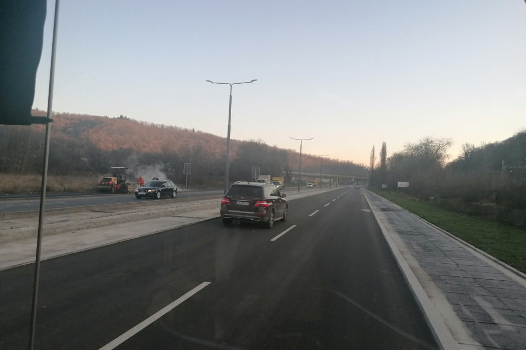 Beba popila sredstvo za odvod misleći da je mleko – izgubila pola jezika, dobila srčani udar! Otac sada moli za pomoć