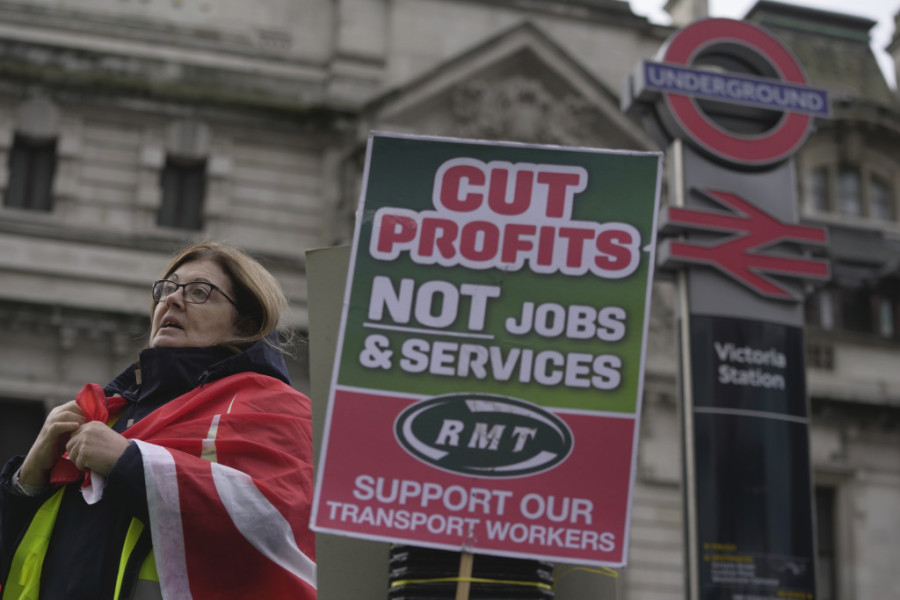 Brojne zamke pred premijerom Velike Britanije: Može li Riši Sunak preživeti sve probleme koji ga čekaju?