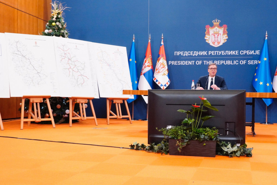 Nedelja usred srede: Uklonjene barikade, Dejan Pantić i Nikola Nedeljković kod kuće, Vučić održao godišnju konferenciju