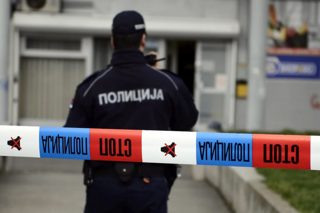 Samoubistvo u Borči: Muškarac (76) povukao oroz i pucao sebi u glavu