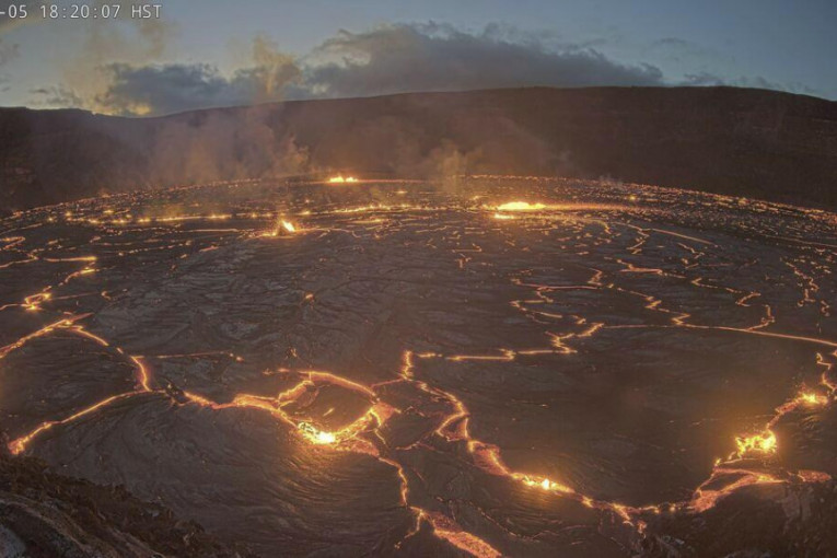 Pojavili se zastrašujući snimci razjarenog vulkana na Havajima (VIDEO)