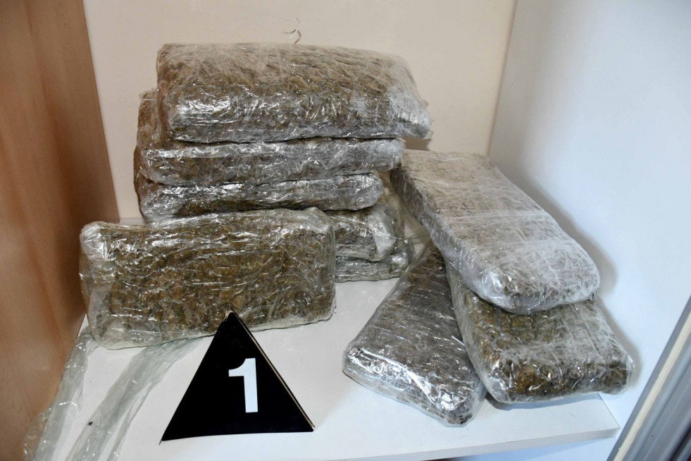 Srbin uhapšen zbog 600 kila droge: Od vikendice napravili skladište narkotika, vrednost zaplene milion evra!(FOTO)