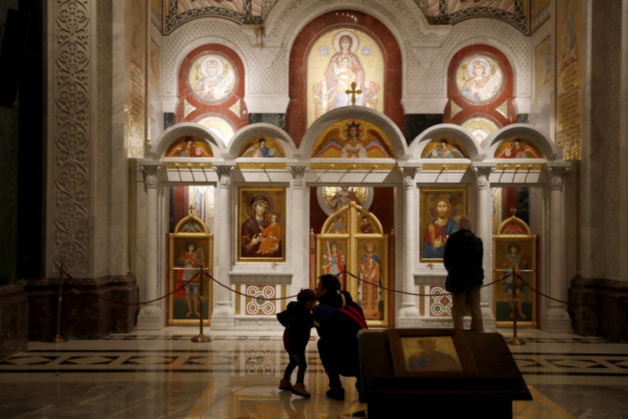 Kad se kolona ne pomera, a ti ne želiš da poludiš: Kako ostati smiren u saobraćajnom špicu!