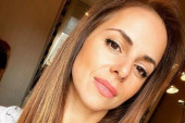 Misteriozno nestala Ana Volš (39), majka troje dece! Trebalo da odleti za Vašington, nije se ukrcala u avion