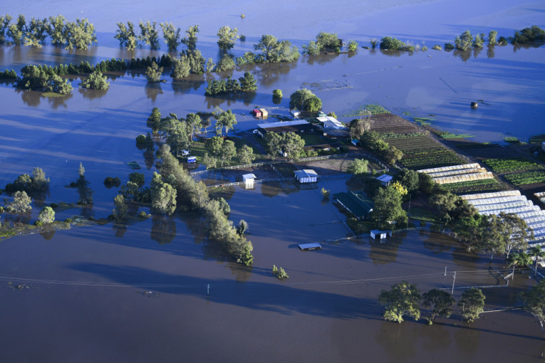 Razorne poplave u Australiji: Hiljade izolovane, angažovani helikopteri za spasavanje, premijer alarmirao javnost (VIDEO)