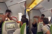 Putnici u avionu se potukli zbog sedišta: Muškarac nasrnuo pesnicama na čoveka! (VIDEO)