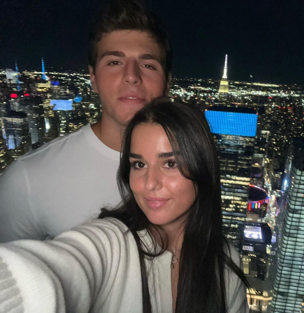 Milica i Željko Mitrović poklonili ćerki za rođendan torbicu poznatog brenda: Cena je brutalna! (FOTO)