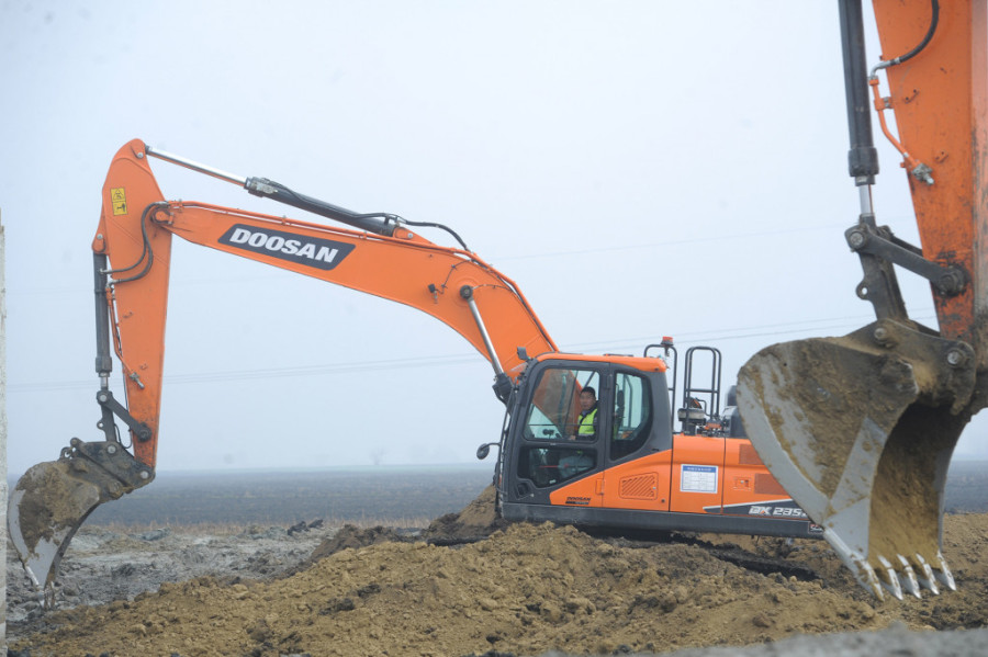 Predsednik obišao radove: Za 10 godina smo uspeli da podignemo 108,1 kilometar novih, najsavremenijih pruga