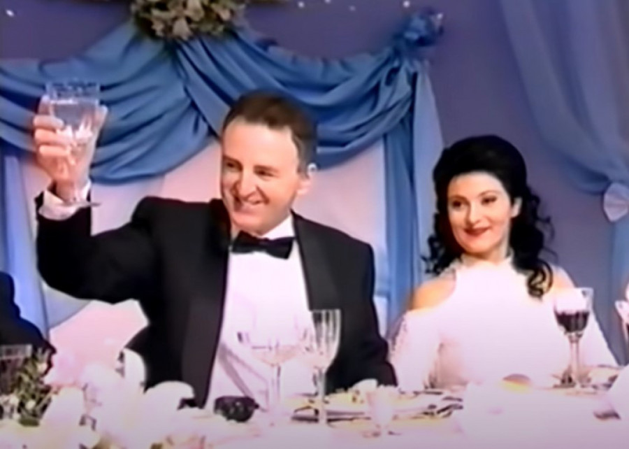 Ceca Ražnatović na dan venčanja dobila skupoceni poklon od svekrve: Ovaj detalj sa svadbe pevačice i Arkana malo ko zna