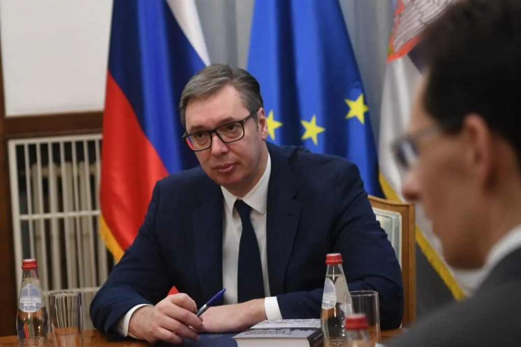 Vučić danas na sastanku o analizi rada Vojske Srbije u 2022, sledi susret sa Karolinom Zijade