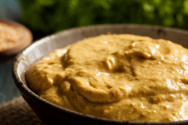 Brzo i lako: Napravite domaći majonez kom kupovni ne može ni da priđe (RECEPT)