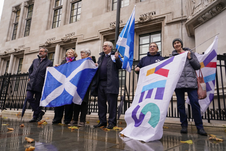 Britanska vlada blokira zakon škotskog parlamenta o promeni pola!
