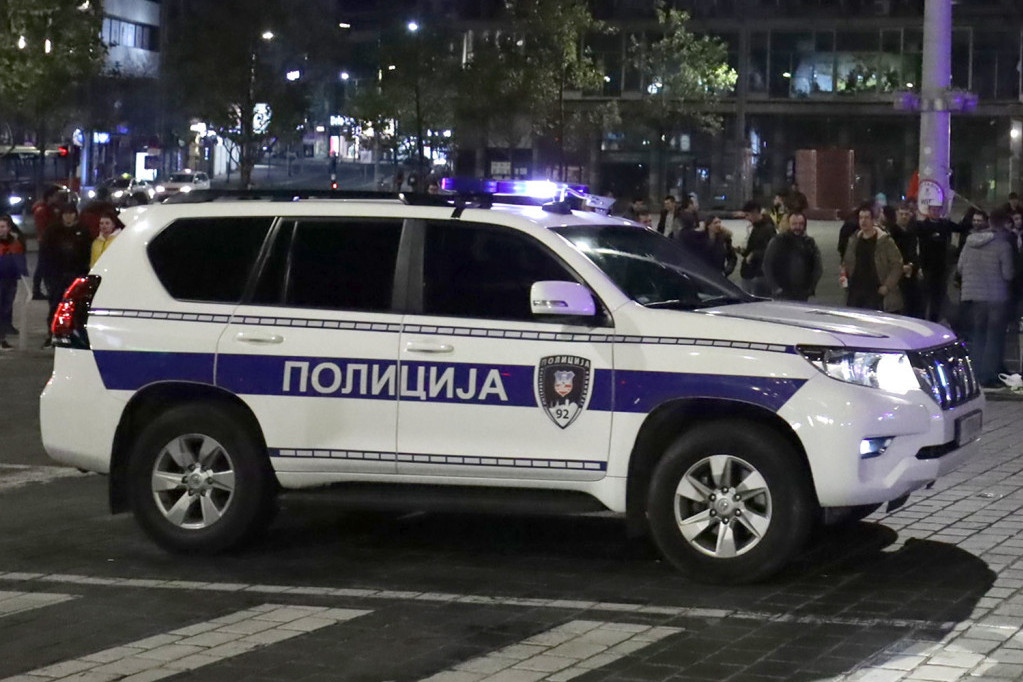 Još jedan leš pronađen u Beogradu: Stanari u hodniku zgrade zatekli jeziv prizor