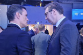 Vučić sa Sančezom: Nastavljamo da jačamo odnose Srbije i Španije (FOTO)