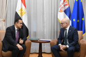 Ministar Vučević sa ambasadorom Egipta: Saradnja dve zemlje u oblasti odbrane dobra i kvalitetna (FOTO/VIDEO)