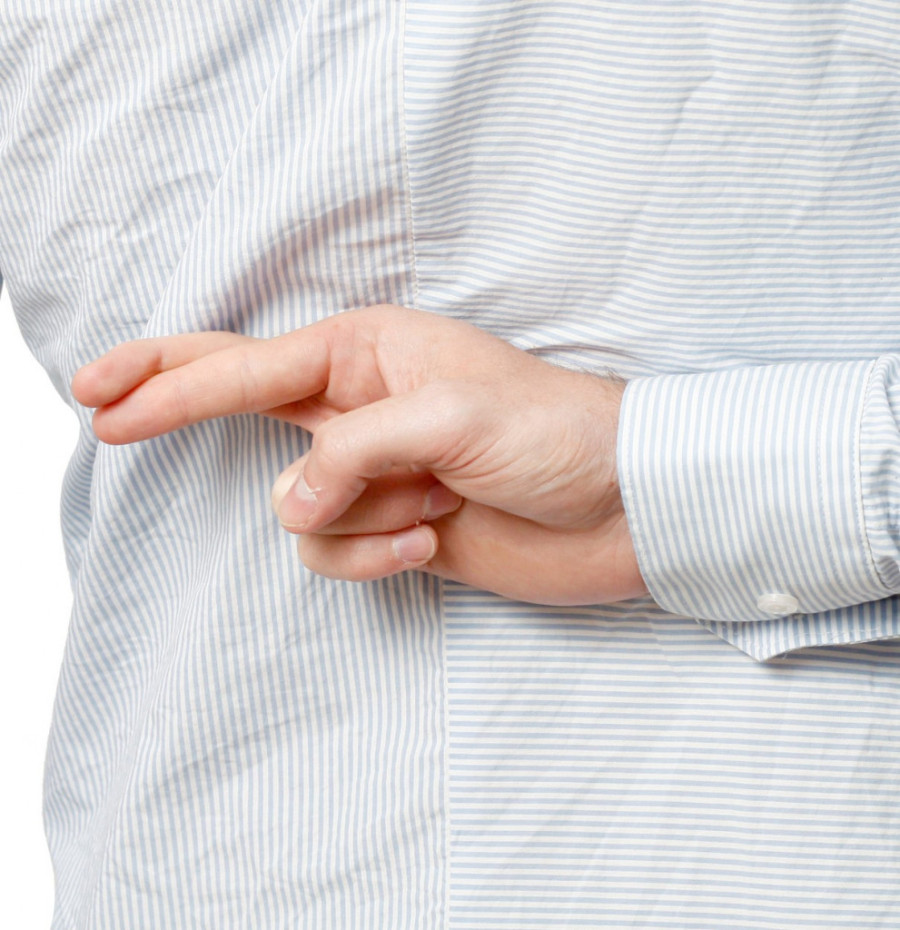 "Držim ti fige"! Zašto ukrštamo prste za sreću?