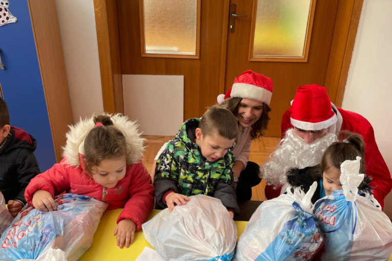 Baka Milica ima 100 i jedina je povratnica u dalmatinsko selo Dabar: Nije znala kako će prezimiti zimu, a onda je dobila besplatna drva