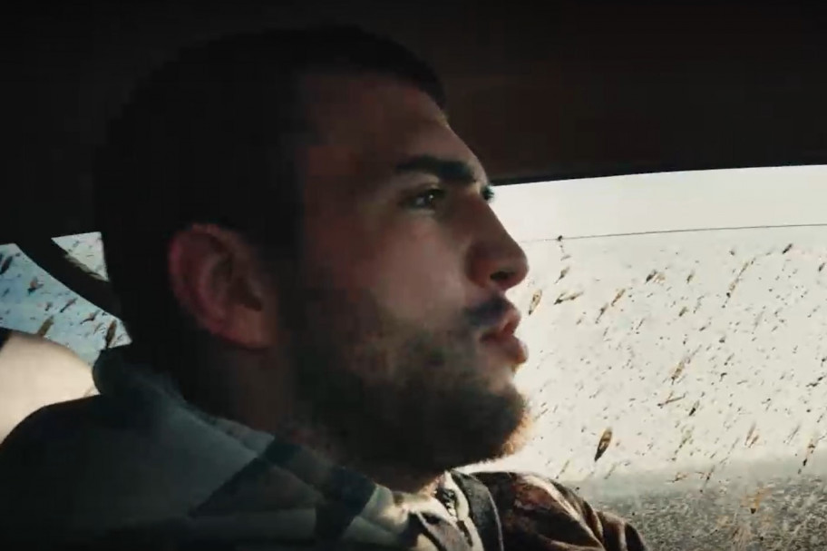 Veljko Ražnatović u nesvakidašnjem izdanju: Bogdana ga fotografisala kad se nije nadao (FOTO)