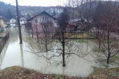 Raste vodostaj reka u Srbiji! Izlila se Drina u Karakaju, u Kosovskoj Mitrovici evakuisano 120 porodica! (FOTO/VIDEO)
