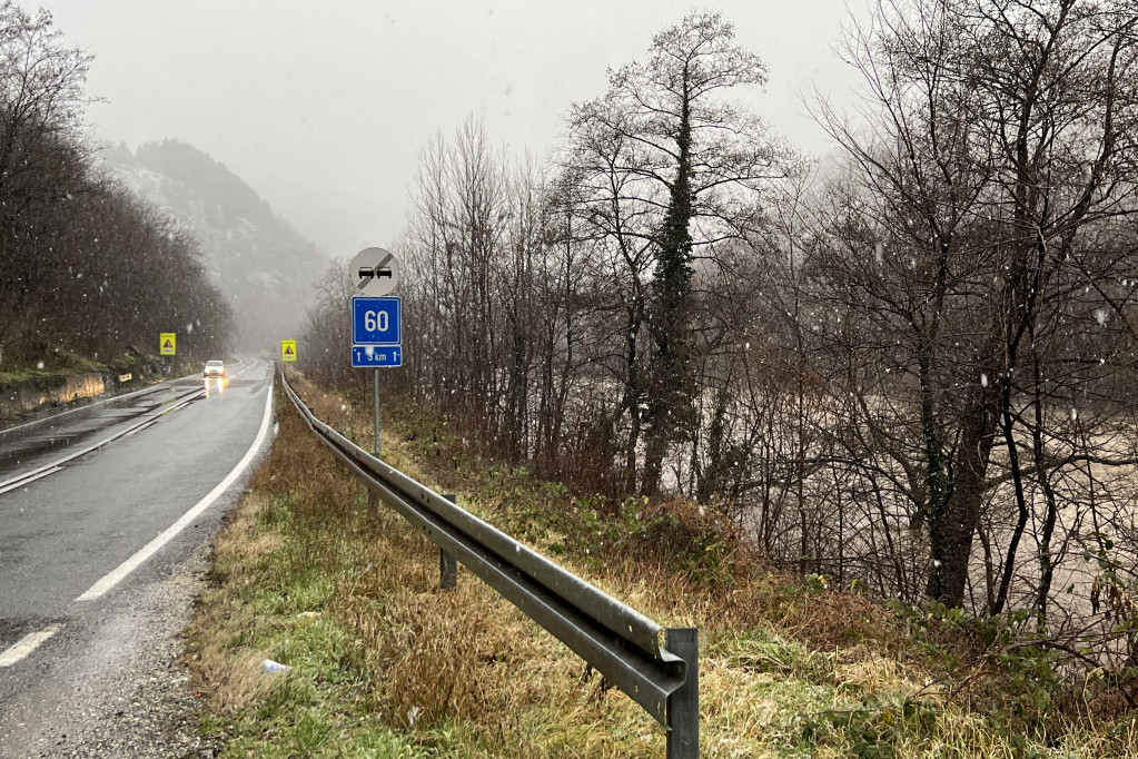 "Putevi Srbije" apeluju na vozače: Vozite oprezno zbog snega i poledice - bez zimske opreme i lanaca ne krećite na put!