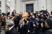 Sahranjena Đina Lolobriđida: Zbogom, kraljice Rima! (FOTO)