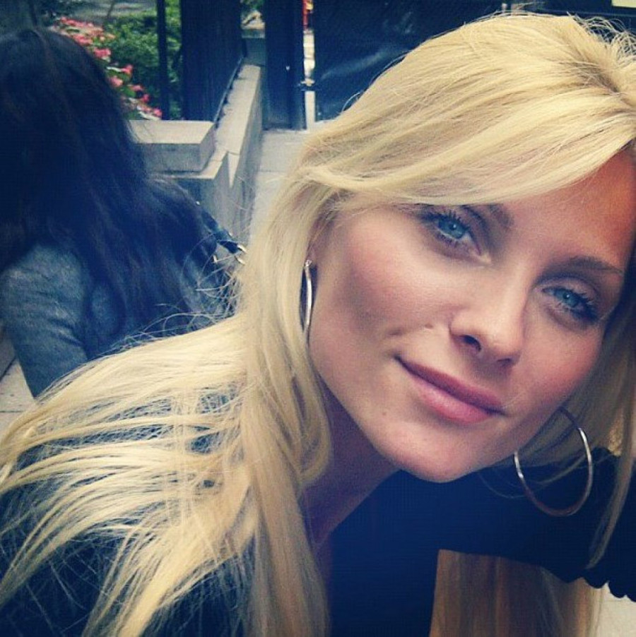 Ko je bila Bojana Janković: Vodila emisiju "City", bavila se manekenstvom, a sestra bliznakinja je poznata javnosti