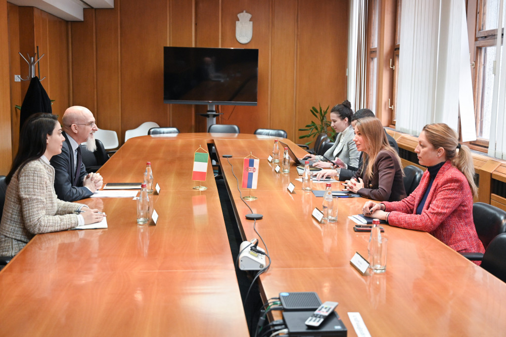 Ministarka Đedović sa ambasadorom Gorijem o saradnji Srbije i Italije u energetici