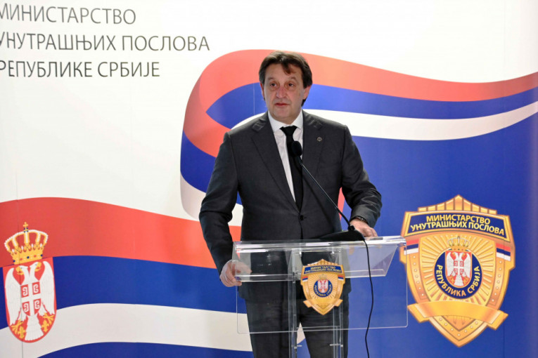 Gašić: MUP i BIA su garant da nijedna ekstremistička grupa ne može da ugrozi bezbednost i stabilnost Srbije i njenog predsednika