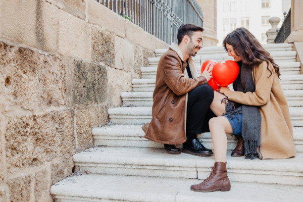 Ljubavni horoskop od 1. do 7. maja: Bikovi da obrate pažnju na ponašanje, Lavove očekuje iznenadni susret sa osobom koja im se sviđa!