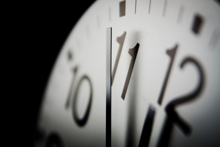 Kako pomeranje sata zapravo utiče na nas? "Ako prihvatimo trajno letnje čitanje vremena, građani bi bolje iskoristili obdanicu"