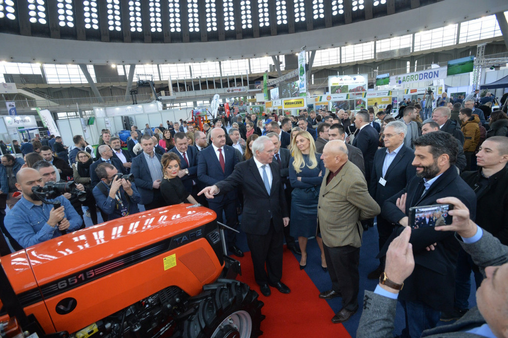 Nezaboravljeni: Traktori IMT-a za farmere i ambasadore (FOTO/VIDEO)