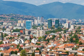Sraman čin vandala u Sarajevu: Oskrnavljen spomenik srpskim žrtvama