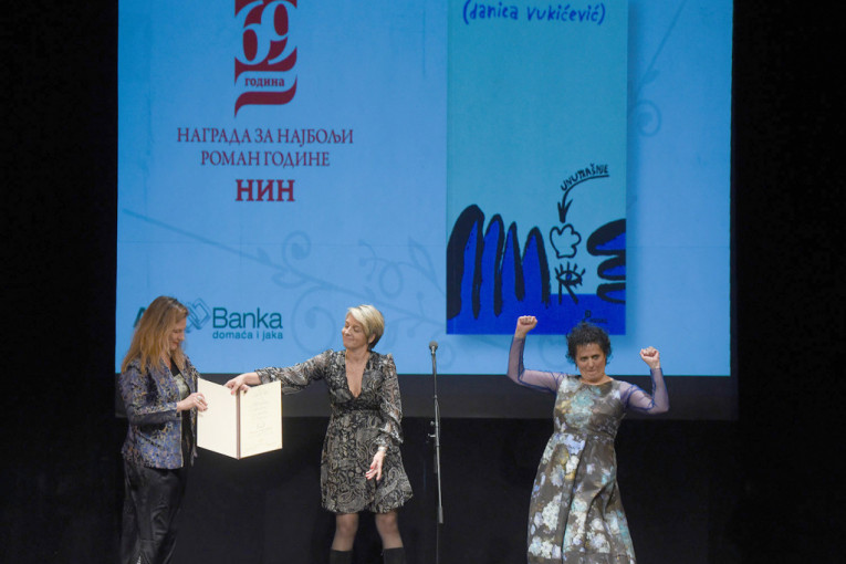 Danici Vukićević uručena Ninova nagrada: Živela ljubav i književnost (FOTO)