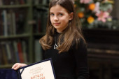 Dete za primer! Lara sa 5 naučila da čita, a sa 9 postala čitalac godine: Za godinu pročitala 230 knjiga pa razbila matematiku na takmičenju