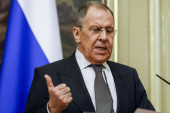 Lavrov ismejao skorašnje poteze Zapada: Ne treba pridavati značaja evropskim konferencijama o Ukrajini