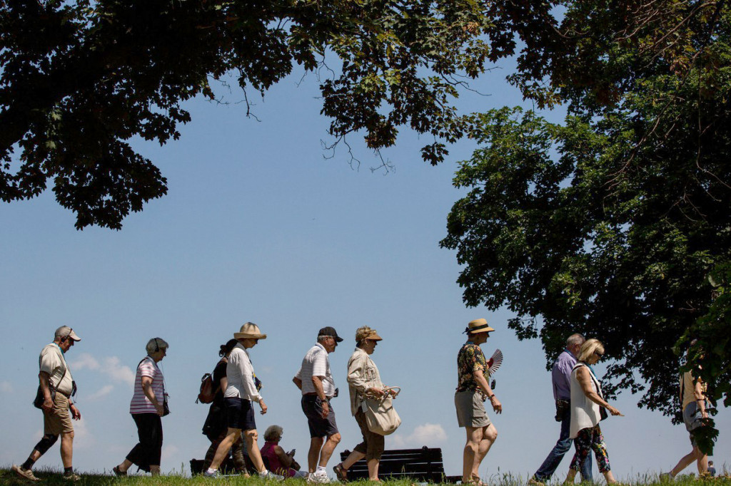 Srbi podebljajte novčanik! Nove cene prže u Grčkoj, Turskoj i Crnoj Gori!