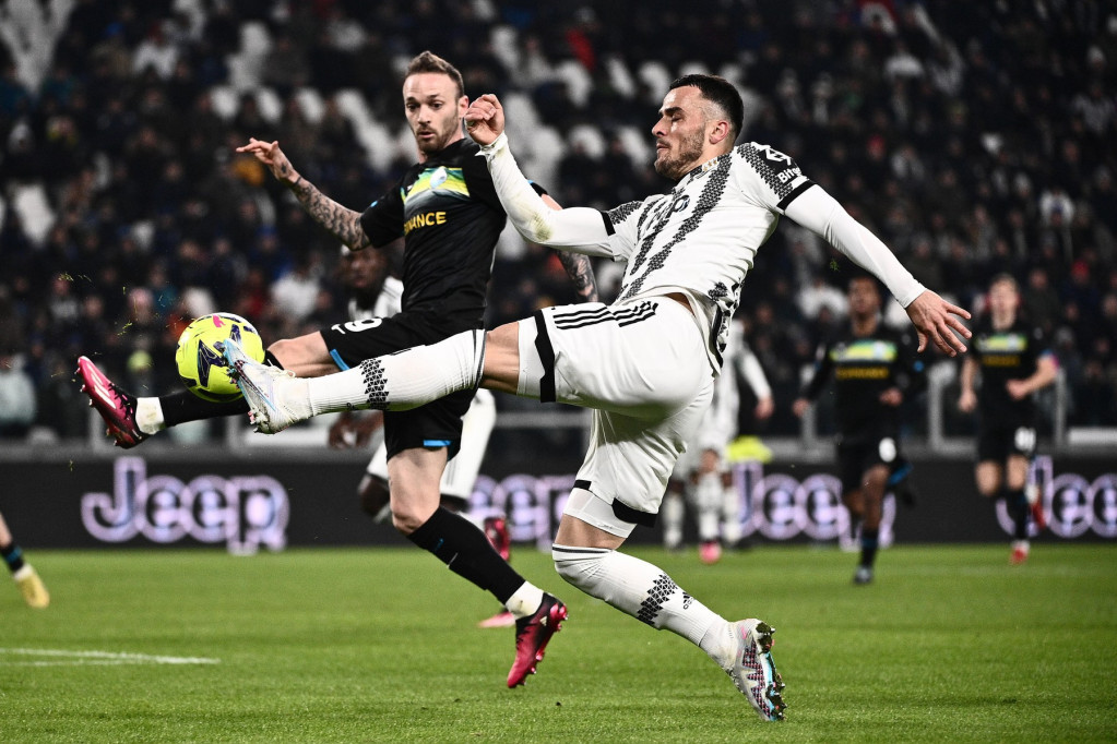 Srbin napušta Juventus: Stara dama odredila cenu - španski velikan ga želi u svojim redovima!