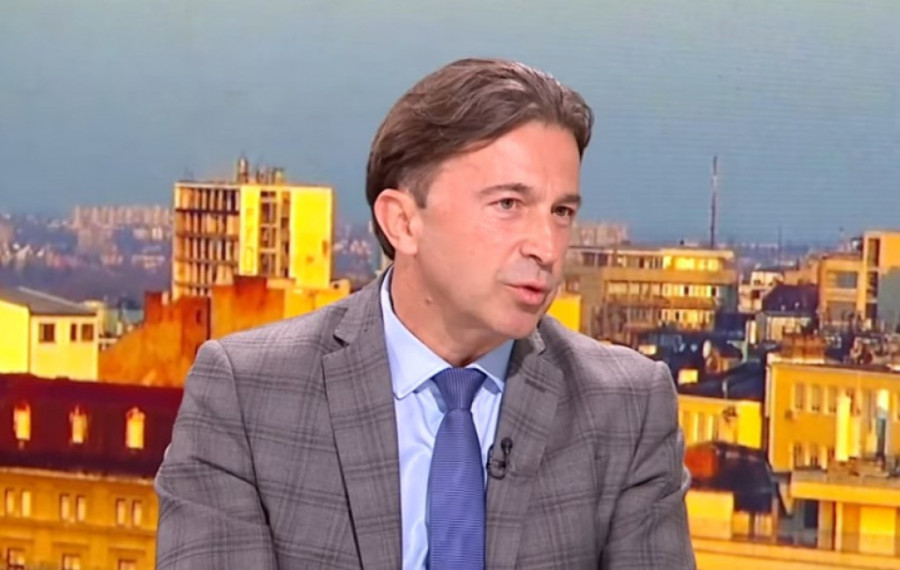 Opozicija ima novu taktiku: Ovako traže, uz pomoć stranih centara moći, izdajnike i kolebljive među Vučićevim saradnicima kako bi ga srušili