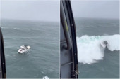 Ukrao brod, pa ga posle spasavali u dramatičnoj akciji: Ogromni talasi prevrnuli brod (VIDEO)