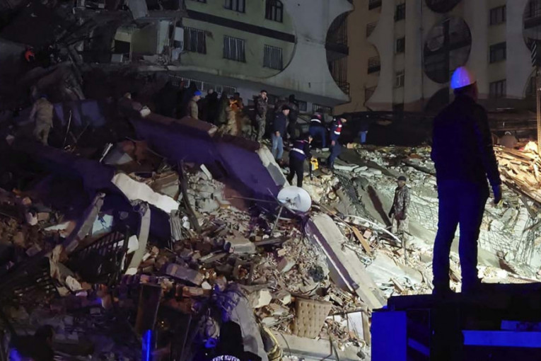 Koliko čovek može da izdrži pod ruševinama i zašto su ključna 72 sata posle zemljotresa?