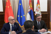 Ministar Vučević o sramotnim napadima na predsednika Srbije: Vidi se ko je borac na prvoj liniji odbrane, a ko "foteljaš"