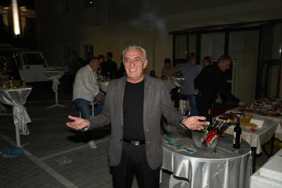 Naš pevač nije dozvolio ćerki da krene njegovim putem, bio grub prema njoj: "Nemaš pojma da pevaš, ne trudi se!"