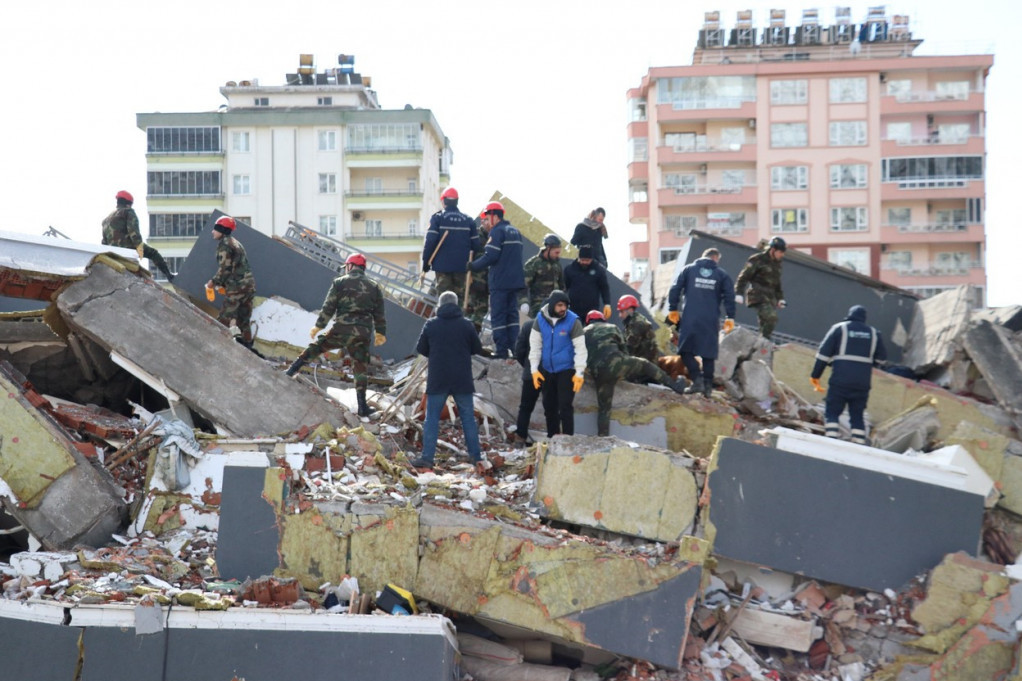 Zašto je u Turskoj zemljotres bio tako smrtonosan? (VIDEO)