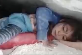 Ovaj snimak pokazuje sve strahote stradanja: Srce da prepukne, sestra štiti brata pod ruševinama (VIDEO)