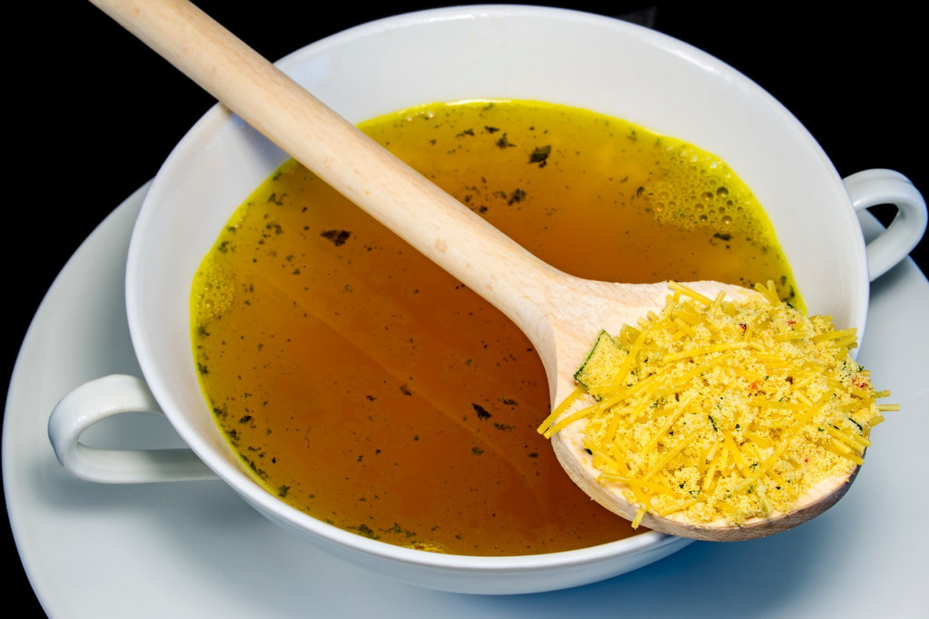 Svi ih volimo i jako su praktične, ali, koliko su supe iz kesice zapravo zdrave? Ovaj odgovor, verovatno, niste očekivali