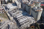 Zgrada koju su predstavljali kao "parče raja" se potpuno srušila u Turskoj: Strahuje se da je tamo zarobljeno 800 ljudi (VIDEO)