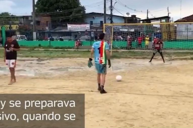 Tragedija u Brazilu: Golman se pripremao za penal, a onda je počeo krvavi pir ubice! Hici su kosili igrače (VIDEO)